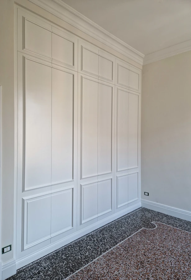 armadio hidden anta a boiserie